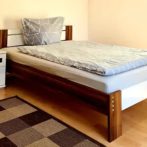 https://evis-apartment.com-bavaria.com
